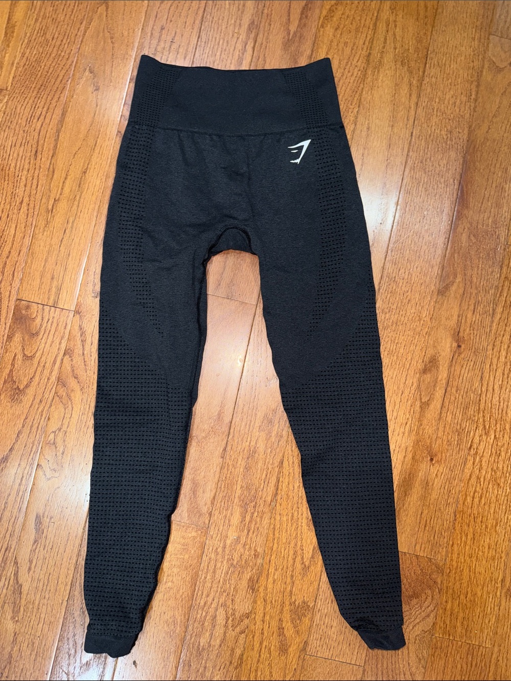 Gymshark Black Seamless Ribbed Leggings with Silver Logo